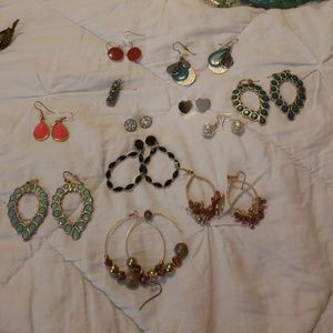 Lot of costume an silver earrings
